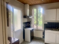 Maison et appartement à vendre, proche du centre de GREZIEU-LA-VARENNE.