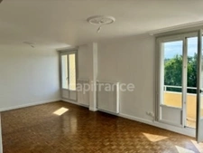 Appartement FRANCHEVILLE 5 pièces, 3 chambres (possibilité 4), proche des commerces, des bus, des écoles...