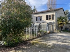 Maison et appartement à vendre, proche du centre de GREZIEU-LA-VARENNE.