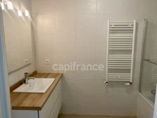 TASSIN-la-DEMI-LUNE, appartement Pitance de 71m2, en rez-de-jardin, 2 chambres.