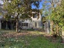 Maison et appartement à vendre, proche du centre de GREZIEU-LA-VARENNE.