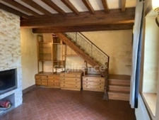 Maison et appartement à vendre, proche du centre de GREZIEU-LA-VARENNE.