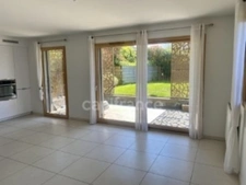 TASSIN-la-DEMI-LUNE, appartement Pitance de 71m2, en rez-de-jardin, 2 chambres.