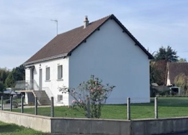 Maison 76 m2 sur terrain clos de 1489 m2 - SAINTE CATHERINE DE FIERBOIS (37)