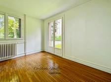 96 m² – 3 chambres + possibilité 4 – Parc arboré – Gare à pied