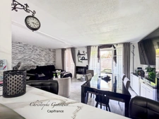 Quartier VILLAGE, appartement T3 (2 chambres) - Terrasse et Jardinet - Box fermé