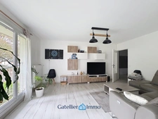 Appartement rénové de 81 m² (2/3 chambres) – Verdure, calme, parking