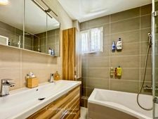 96 m² – 3 chambres + possibilité 4 – Parc arboré – Gare à pied