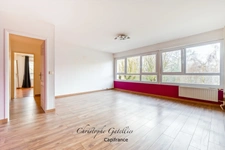 LES COUDRAYS - Appartement 3 pièces lumineux – 2ème étage avec ascenseur – Vue parc – Résidence sécurisée – Élancourt