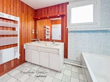 CENTRE VILLAGE - MAISON 4 pièces (3 chambres) - non Mitoyenne