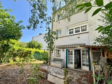 Villepreux – Quartier de la Haie Bergerie – Maison familiale de 85 m² avec jardin, garage et pompe à chaleur