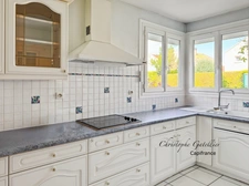 CENTRE VILLAGE - MAISON 4 pièces (3 chambres) - non Mitoyenne