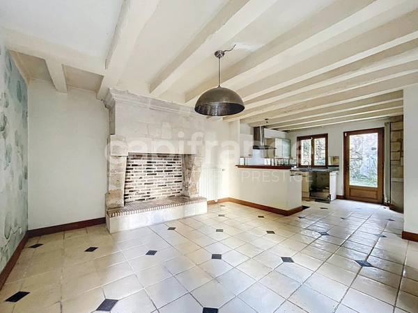 Maison bourgeoise d'exception Tours centre avec garage et jardin