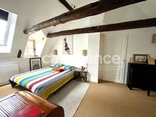 Propriété 4 chambres, parc de 6000 m2 à Luynes.