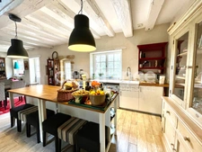 Propriété 4 chambres, parc de 6000 m2 à Luynes.