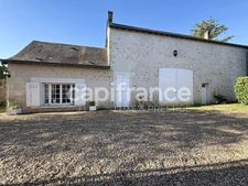 Propriété d'exception 275 m2 à Cheillé, avec dépendances et terrain à bâtir