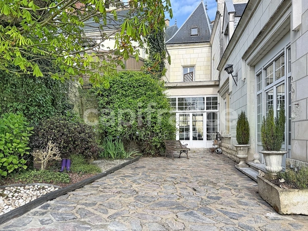 Maison d'exception, au coeur de Langeais 420 m², 8 chambres