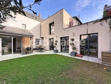 Maison familiale avec jardin et studio indépendant Tours centre 156 m²