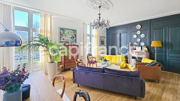 Appartement 167 m2 avec jardin et parking, tout proche de Tours