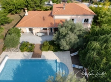 Maison familiale de 182 m² avec piscine et jardin arboré à Rouffiac-Tolosan (31180)