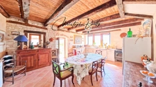 Lauzerte, propriété en pierre avec maison d’amis, piscine et vue sur 9 306 m², proche Montauban