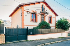 Authentic Toulouse-style house with garden and garage – Côte Pavée district - Toulouse (31500) – Great potential for extension and renovation