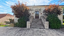 Lauzerte, propriété en pierre avec maison d’amis, piscine et vue sur 9 306 m², proche Montauban