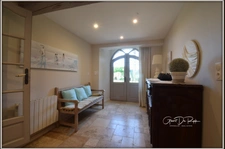 Proche de CARCASSONNE. Demaure de charme en pierre  P9 de 350 m² avec piscine - Terrain de 2 ha.