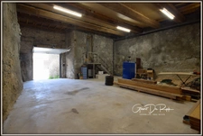 Secteur de ST-COUAT D'AUDE (11). Maison T5 style loft R+1  et Maisonnette T2 avec grand garage
