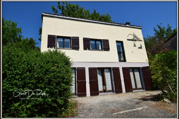 Dpt Aude (11), à vendre QUILLAN maison  P4 en résidence de 80 m² - Terrain de 250,00 m² 