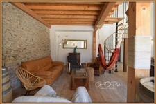 Secteur de ST-COUAT D'AUDE (11). Maison T5 style loft R+1  et Maisonnette T2 avec grand garage