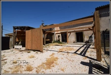 Secteur de ST-COUAT D'AUDE (11). Maison T5 style loft R+1  et Maisonnette T2 avec grand garage