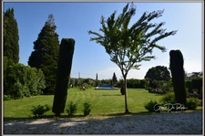 Proche de CARCASSONNE. Demaure de charme en pierre  P9 de 350 m² avec piscine - Terrain de 2 ha.