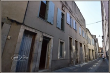 CARCASSONNE Centre ville. Maison de ville T4 71 m²- prête à vivre - Vendue meublée - 94000 €