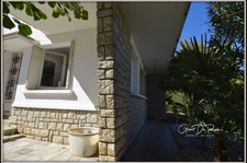 LIMOUX Maison de ville T5 R+1 avec 2 entrées indépendantes, garage et jardin
