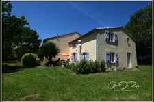 Proche de CASTELNAUDARY (11):  Ensemble Immobilier T14 de 413 m²:  Maison T4 R+1 et partie Chambres d'Hôtes- Gîtes et Dépendance