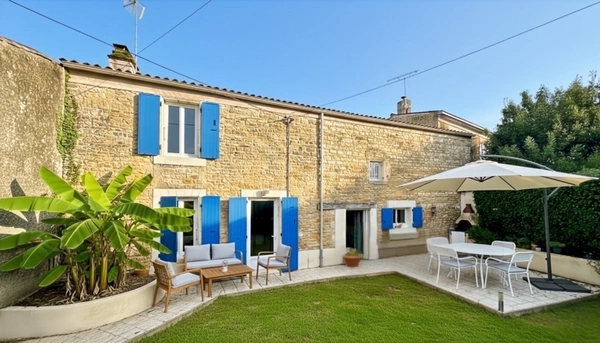 Maison à vendre 4 pièces SURGERES (17)