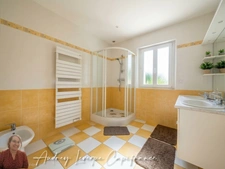Maison de plain-pied avec belles prestations SURGERES (17)