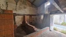 Dpt Charente Maritime (17), à vendre BERNAY SAINT MARTIN Bâtiment 