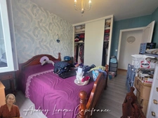SURGERES (17)
