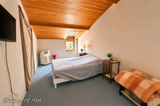 Maison d'architecte avec dépendance, étang et plus de 3,3 hectares de nature à 10 minutes de Pornic