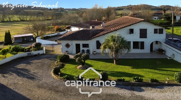 Saint Cricq Chalosse (40), Maison familiale de plain-pied avec dépendance - étang - sur 1 hectare de terrain en Chalosse 