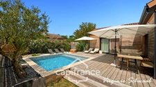 À vendre – Au calme, maison récente à ossature bois, centre de Puyoo (64270), piscine et jardin paysagé clos