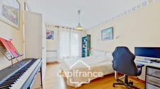 DAX – 5-bedroom house with swimming pool + 2 independent apartments with rental income