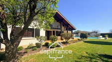Maison familiale Pomarez centre – piscine, jardin 1600 m², dépendances