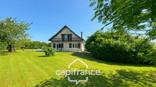 HABAS (40), Spacieuse maison familiale, sur terrain clos sans vis à vis de 2 600 m² avec piscine et double garage.
