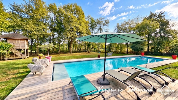 HABAS (40) – MAISON D'ARCHITECTE EN OSSATURE BOIS AVEC PISCINE, PATIO ET PARC ARBORÉ 