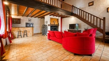 POMAREZ 40 - HOUSE 164 m2 - 4 BEDROOMS - OUTBUILDING - SWIMMING POOL - ENCLOSED GROUNDS