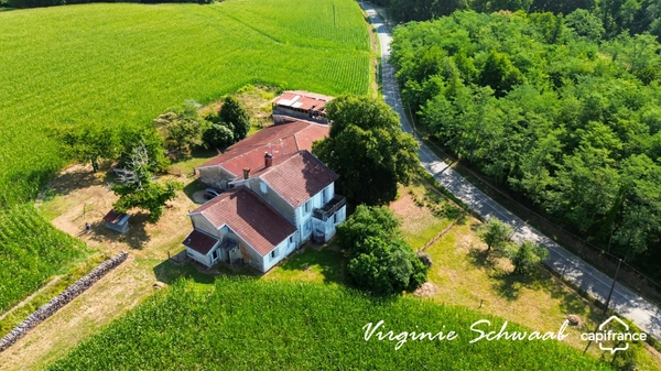 POUILLON (40) Maison de caractère 14 pièces – 9 chambres – Dépendances – 1 hectare de terrain
