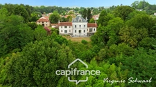 Dpt Landes (40), for sale PEYREHORADE PROPERTY OF 280 M2 ON A PARK OF 15,065 M2